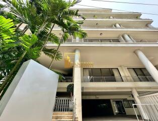 Large 3 Bedroom Apartment in Convenient Location