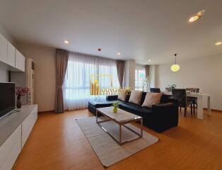 Upgraded 2 Bedroom Apartment in Ekkamai