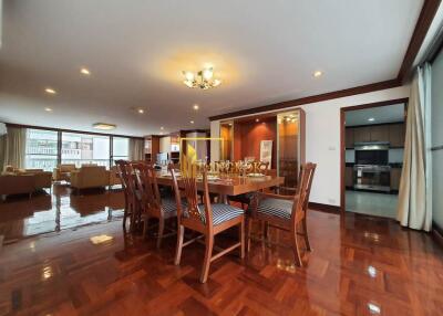 Large 3 Bedroom Apartment Near Em District in Phrom Phong