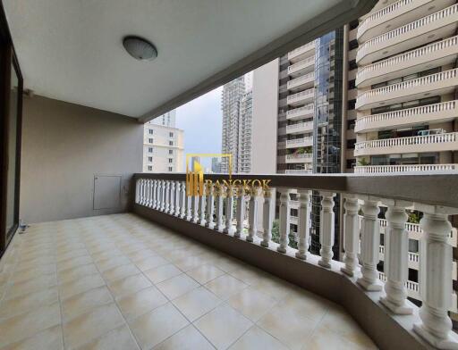 Large 3 Bedroom Apartment Near Em District in Phrom Phong