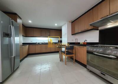 Large 3 Bedroom Apartment Near Em District in Phrom Phong