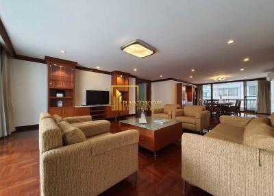 Large 3 Bedroom Apartment Near Em District in Phrom Phong