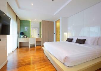 Luxury 2 Bed Serviced Apartment With Great Amenities in Sukhumvit 31