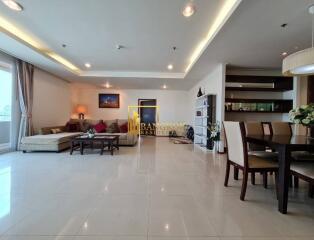 Very Spacious 3 Bedroom Serviced Apartment in Phrom Phong