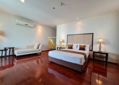 Very Spacious 3 Bedroom Serviced Apartment in Phrom Phong