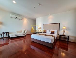 Very Spacious 3 Bedroom Serviced Apartment in Phrom Phong