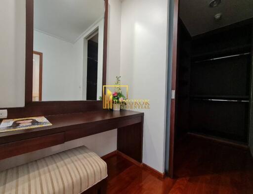 Very Spacious 3 Bedroom Serviced Apartment in Phrom Phong