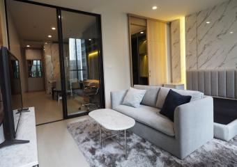 Noble Ploenchit  Modern Luxury 1 Bedroom Condo Near BTS