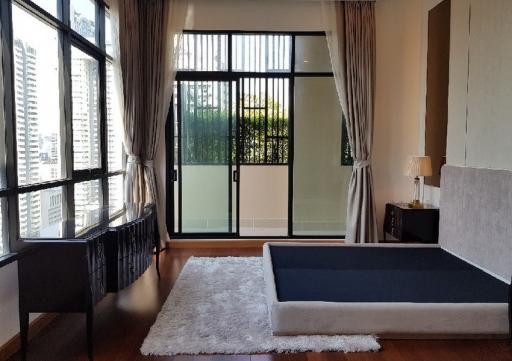 Supalai Elite  Beautifully Furnished 4 Bedroom Rental Property in Suanplu