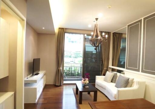 Quattro  Stylish 1 Bedroom Condo in The Heart of Thong Lo