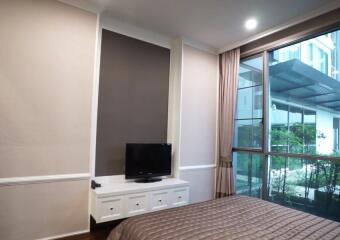 Quattro  Stylish 1 Bedroom Condo in The Heart of Thong Lo