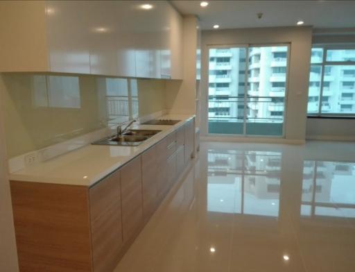 Circle Living Prototype  Spacious 3 Bedroom Penthouse For Sale