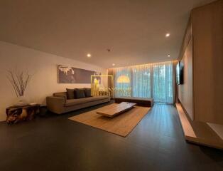Stunning 2 Bedroom Serviced Apartment in Ekkamai