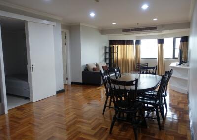 Baan Suanpetch  3 Bedroom Property Near Em District Phrom Phong