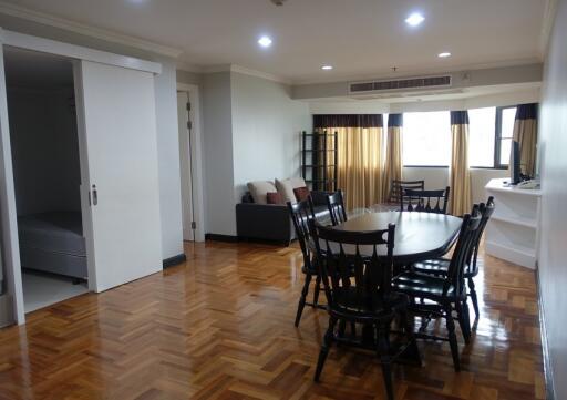 Baan Suanpetch  3 Bedroom Property Near Em District Phrom Phong