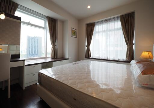 Circle Condominium  Fully Furnished 1 Bedroom Condo With City View