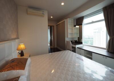 Circle Condominium  Fully Furnished 1 Bedroom Condo With City View