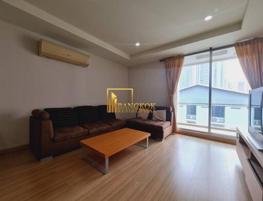 Renovated 2 Bedroom Apartment in Asoke