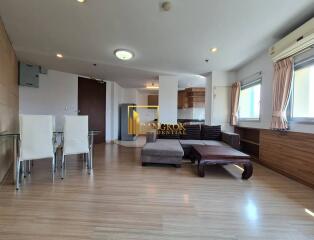 Spacious 1 Bedroom Asoke Apartment