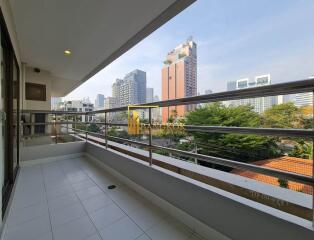 Very Spacious 3 Bedroom Apartment in Phrom Phong