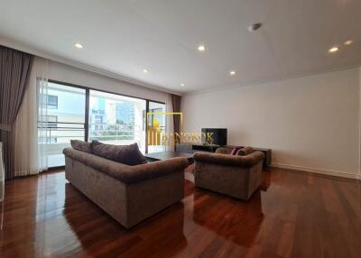 Very Spacious 3 Bedroom Apartment in Phrom Phong