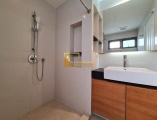 Very Spacious 3 Bedroom Apartment in Phrom Phong