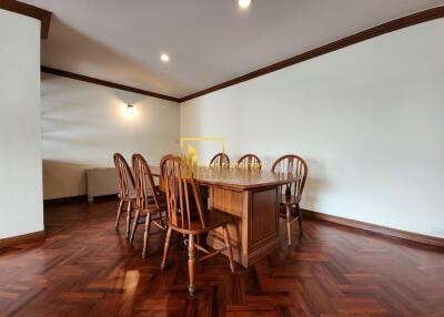 Renovated 2 Bedroom Apartment For Rent in Asoke Area