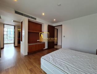 Very Spacious 4 Bedroom Apartment For Rent in Thonglor