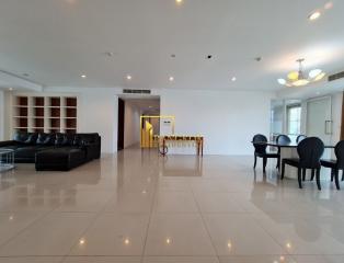 Very Spacious 4 Bedroom Apartment For Rent in Thonglor