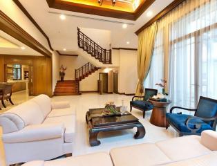 L&H Villa  Fully Furnished 4 Bedroom Luxury House in Sathorn