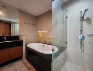 Baan Rajprasong  1 Bedroom Condo With Resort Style Facilities