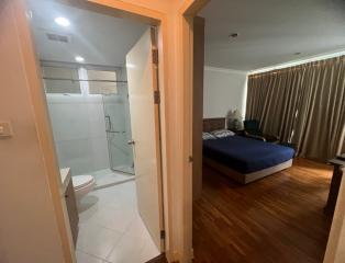 Baan Siri 10  Good Sized 2 Bed Condo For Rent in Sukhumvit 10