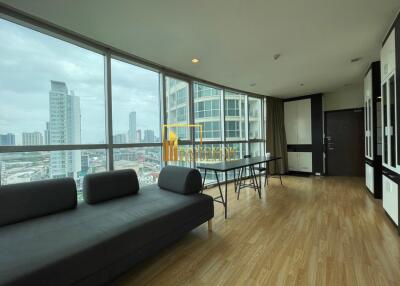 Le Luk Sky Walk  1 Bedroom For Rent in Phra Khanong