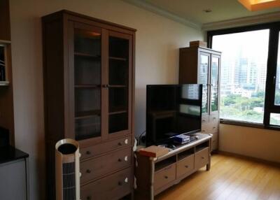 Prive  Luxury 3 Bedroom Condo For Rent in Phloenchit