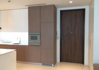 185 Rajadamri  Spacious 2 Bedroom Luxury Condo in Prime Location