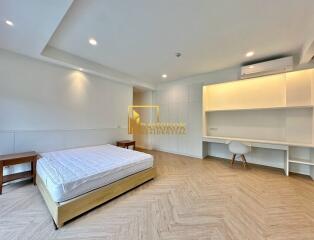 Very Spacious 4 Bedroom Apartment For Rent in Thonglor