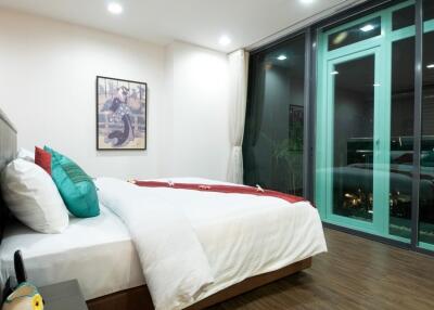 Wonderful 1 Bedroom Duplex Serviced Apartment in Ekkamai