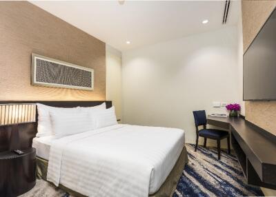 Superb 2 Bedroom Serviced Apartment Located Within Phrom Phong Em-District