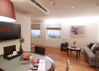 Spacious 2 Bedroom Serviced Apartment in Popular Silom Area