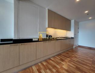 Spacious 3 Bedroom Serviced Penthouse Apartment in Sathorn