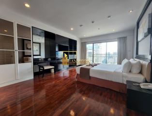 Spacious 3 Bedroom Serviced Penthouse Apartment in Sathorn