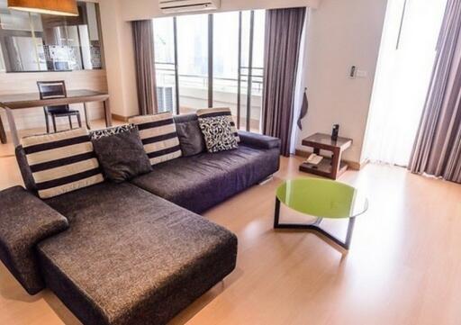 Spacious 3 Bedroom Apartment For Rent in Sukhumvit soi 8