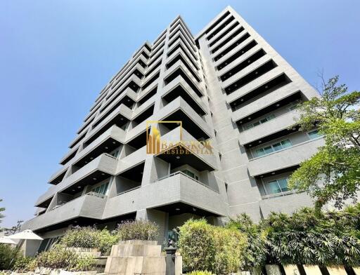 Large 2 Bedroom Apartment in Thonglor Area