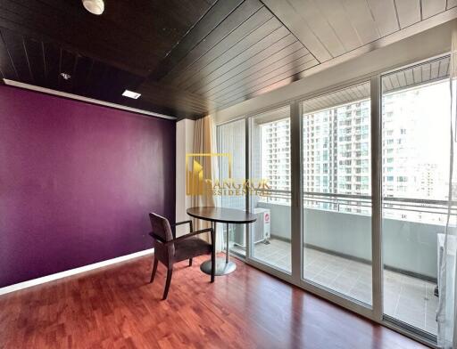 Large 2 Bedroom Apartment in Thonglor Area