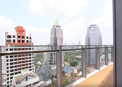 Saladaeng Residences  Unfurnished 3 Bedroom Property For Sale in Silom