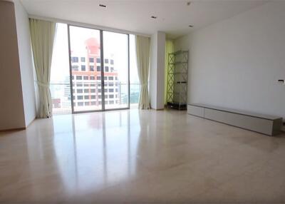 Saladaeng Residences  Unfurnished 3 Bedroom Property For Sale in Silom