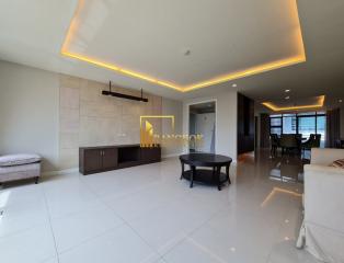 Renovated 3 Bedroom Pet Friendly Apartment For Rent in Thonglor