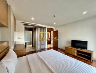 Beautiful 3 Bedroom Apartment in Ekkamai