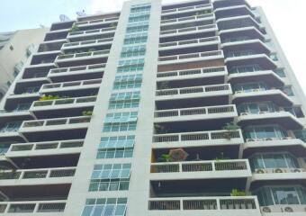 3 Bedroom Pet Friendly Apartment Near NIST School