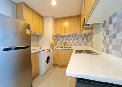 Villa Asoke  Elegant 2 Bedroom Duplex Condo Near MRT